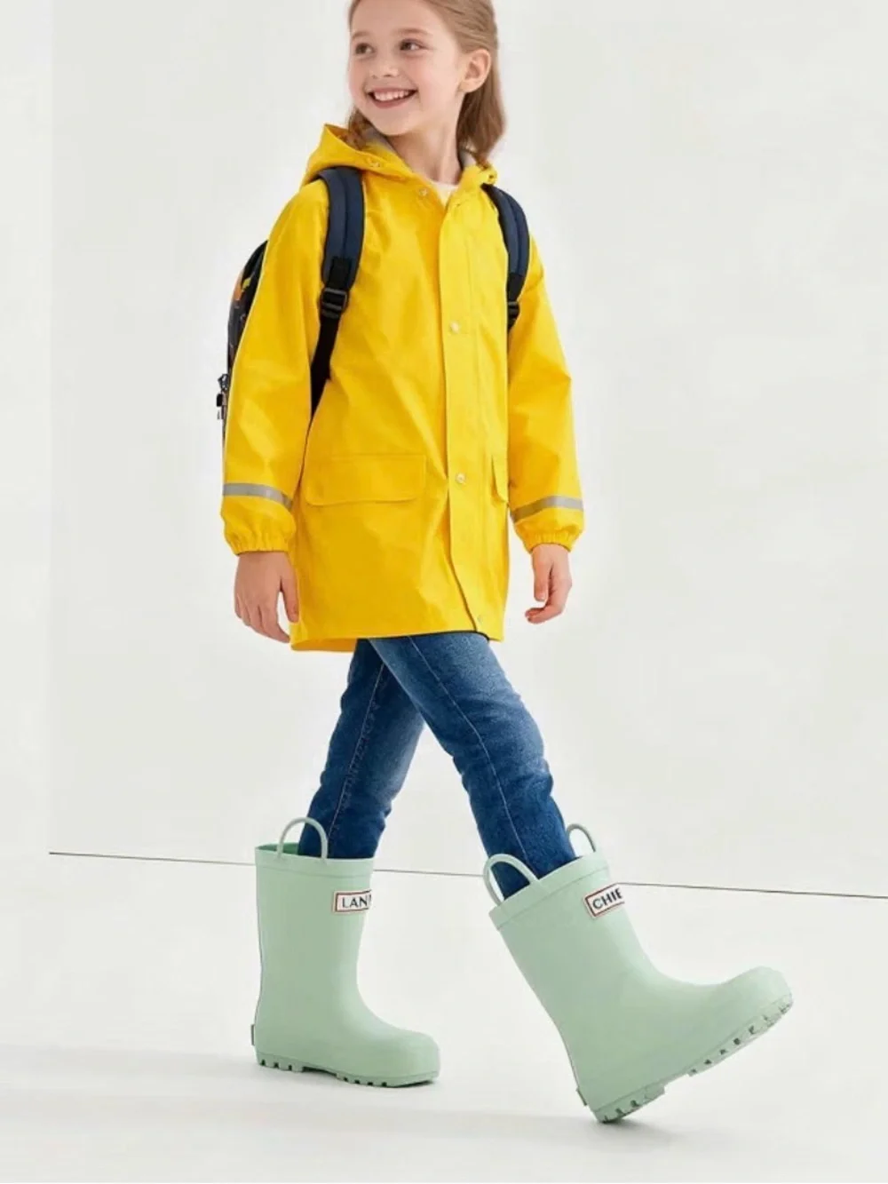 NWOT Kids Land Chief Mint Green Rain Boots size 1